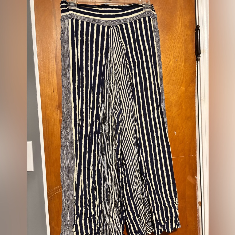 *2 pair bundle* flowy thai culotte pants, fits like S-M